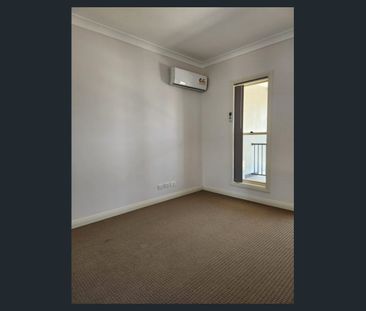 Huge 3 Bedroom Townhouse - Photo 4