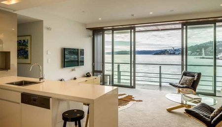 ORIENTAL BAY - Clyde Quay Wharf - Stunning Apartment - Photo 5