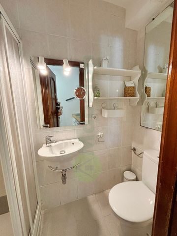 Apartamento de alquiler en Plaza España, Casco Antiguo - Photo 2