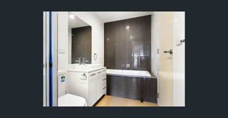 Modern 1 Bedroom Apartment - Photo 4