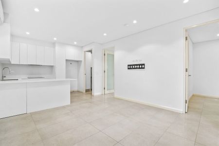 Luxuriously Designed, Near New, Stylish And Sun Kissed Executive Style Two Bedroom Garden Granny Flat In A Blue Ribbon, Park-Side Location - Photo 3