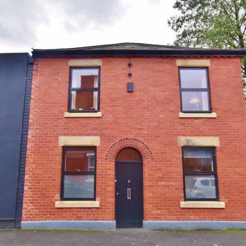 2 bedroom property to rent - Photo 1