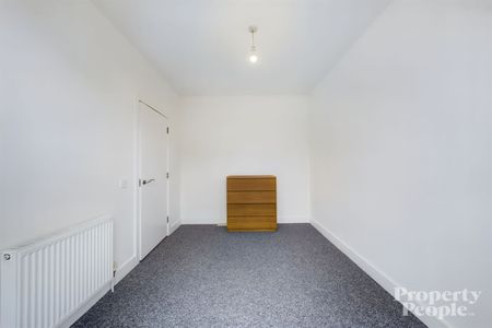 APT 1, 2 Brookhill Avenue, Belfast, BT14 6BS - Photo 2