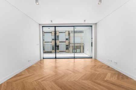 1 Bedroom Apartment with parking, Saldanha, Lisboa - Photo 3