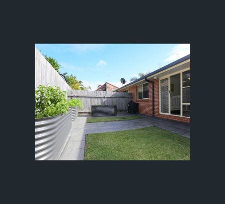16a Merinda Avenue, Sapphire Beach, NSW 2450 - Photo 2