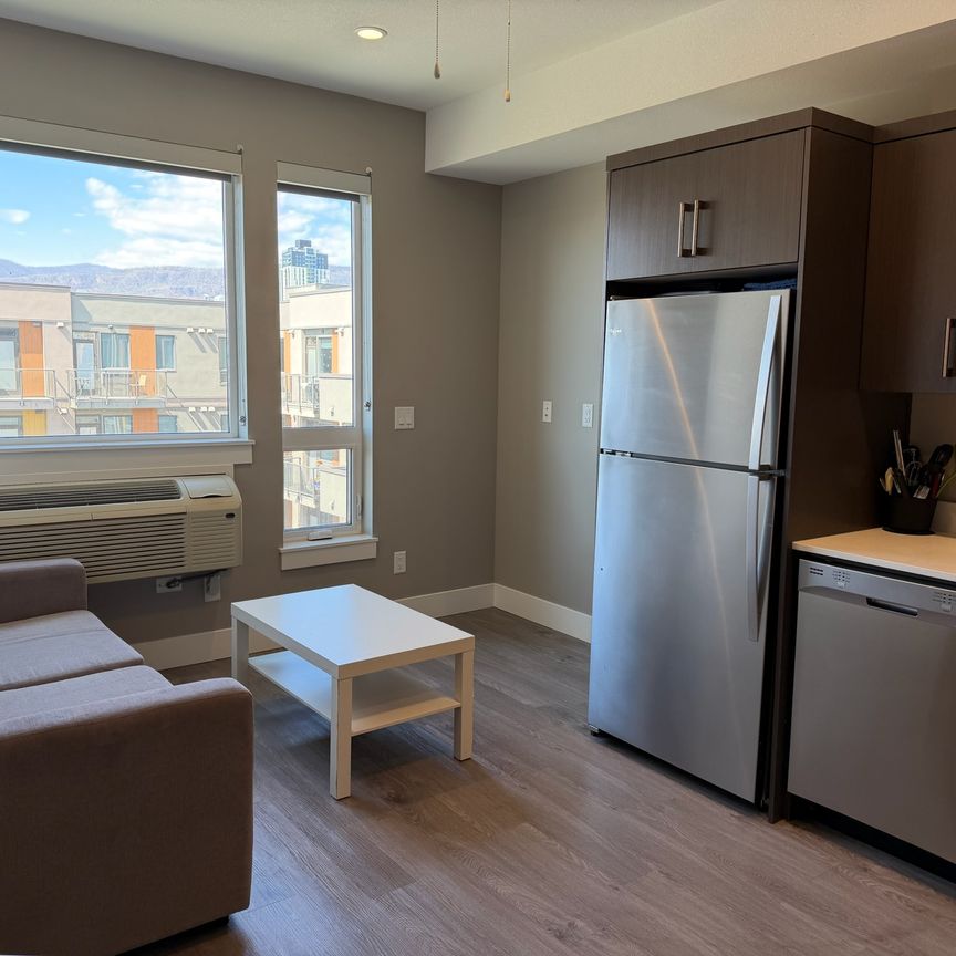 Avail. Now: Top Floor – Studio, Cambridge House - Photo 1