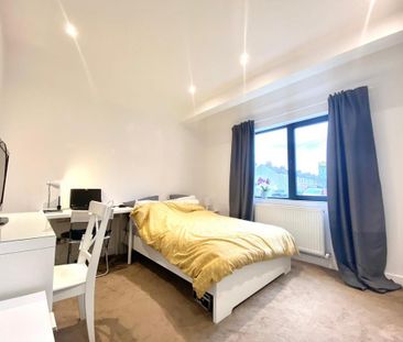 3 bedroom flat to rent - Photo 6