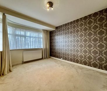 4 bedroom semi-detached house to rent - Photo 5