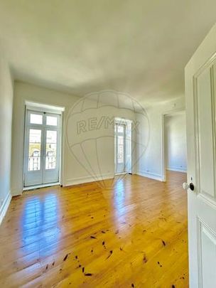 Apartamento T4 em Lisboa - Photo 1