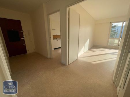 Location Appartement 4 pièces 87m² LA CHAUSSEE ST VICTOR 41260 - Photo 5