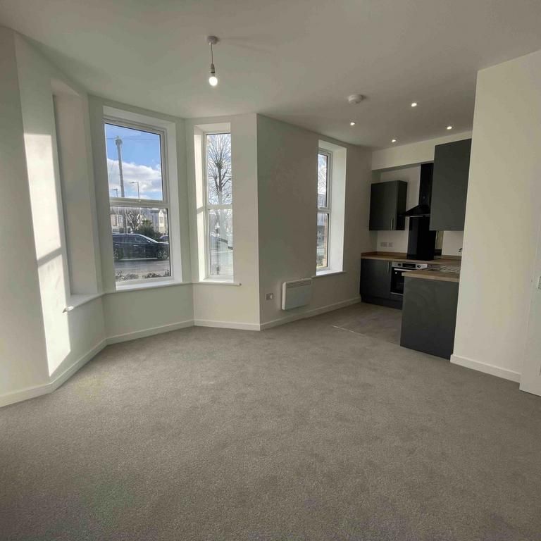 2 bedroom flat to rent - Photo 1