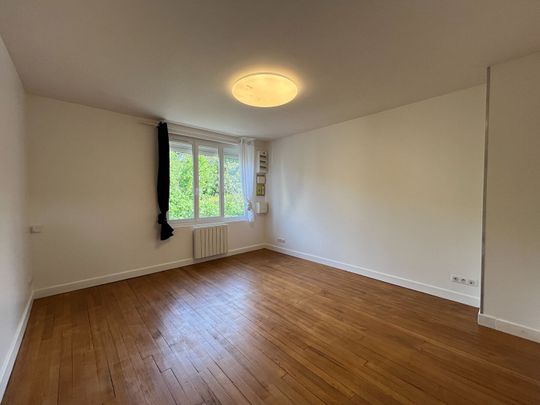 Location appartement 3 pièces, 57.00m², Puy-l'Évêque - Photo 1