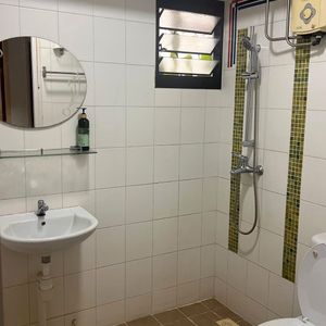 Boon Lay Drive (Jurong West) - For Rent - Photo 2