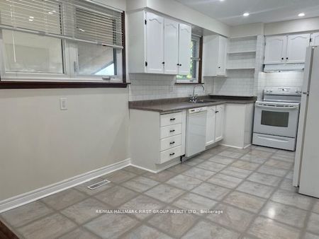 For Lease - 63 Taylor Road, Ajax, Ontario - Photo 4