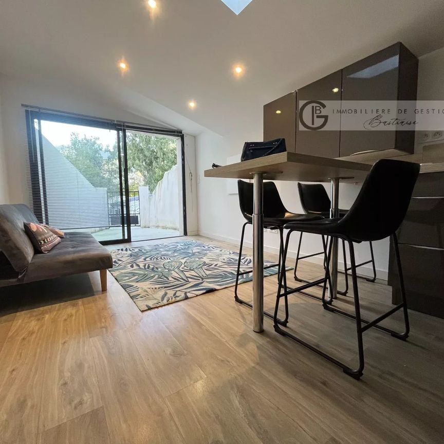APPARTEMENT TYPE 2 MEUBLE-MIOMO - Photo 1