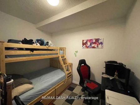 263 Wellington Street W #502 - Photo 3