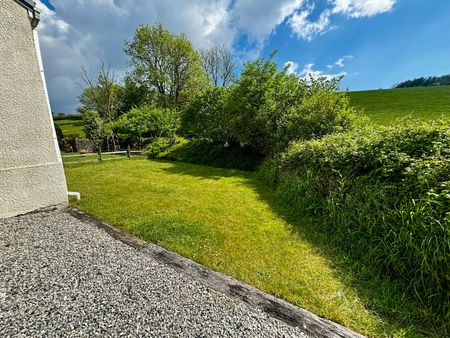 Bungalow to rent on - Photo 3
