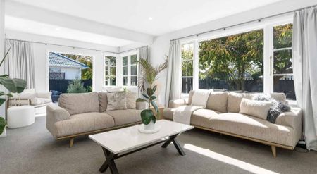 Family living in Papanui - Photo 4