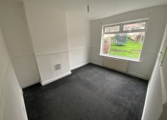 Greenfield Road, Smethwick - Photo 1