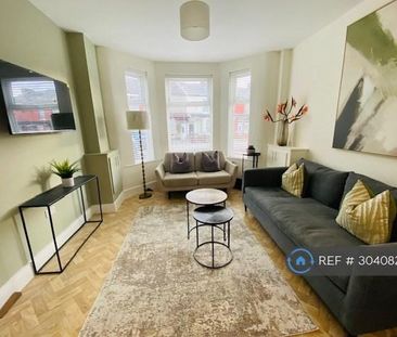 1 bedroom in a house share to rent - Photo 1