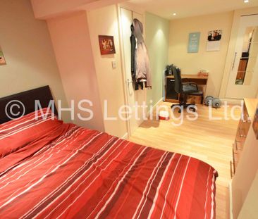 4 Bedroom End Terraced House for rent in William Street - Photo 5