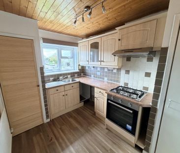 3 bedroom flat to rent - Photo 5