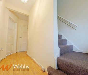 2 bedroom end of terrace house to rent - Photo 3