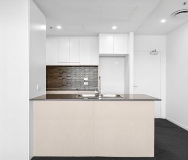 252/7 Irving Street, Phillip ACT 2606 - Apartment For Rent | Domain - Photo 2