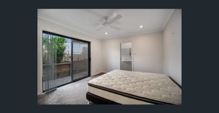 Stylish and Modern Villa - Photo 3