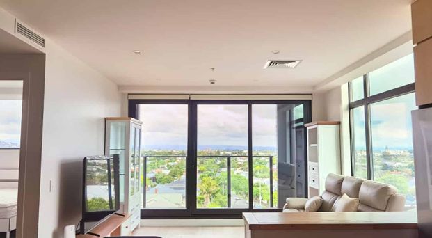 Modern 2-Bedroom Furnished Apartment in Mt Eden - Photo 1