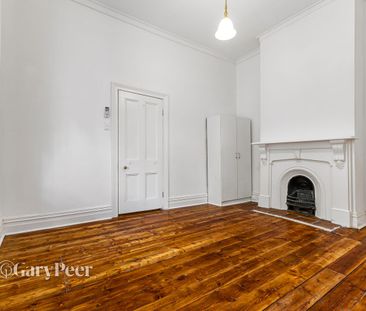 Spacious 2 Bedroom in Prime South Yarra Location - Photo 4