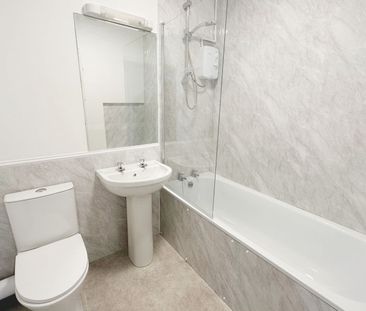 2 Bedroom Flat, The Drive, Hove - Photo 6