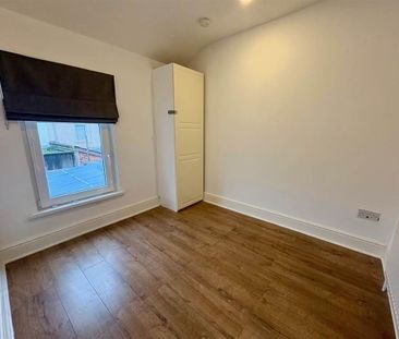 17 Glenvarlock Street, Belfast, BT5 5GS - Photo 5