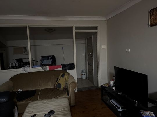 3-bedroom shared house, College Place - Photo 1