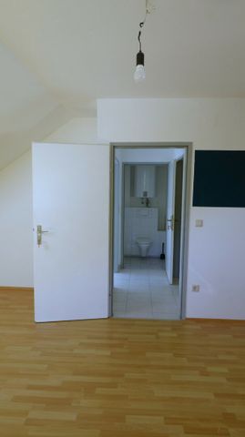 Stadtrand-Lage im Grünen: nette 2 Zimmer Wohnung mit Terrasse + Gartenanteil, Parkplatz - Foto 5