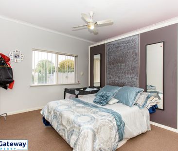 20 Elm Close, CAMILLO WA 6111 - Photo 6