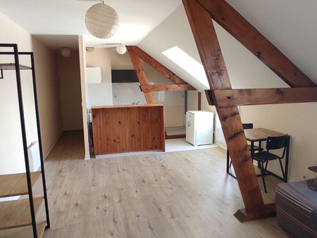 Appartement - 1 pièce - 34 m² - Argenton-sur-Creuse - Photo 3