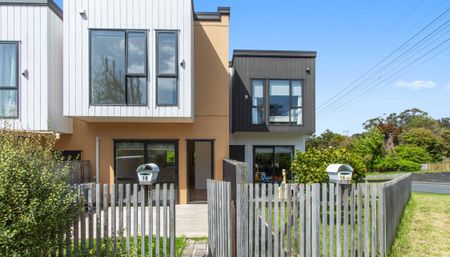 Spacious three bedroom home! - Photo 3