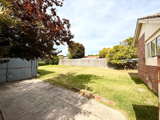 24 Union Street, Preston West VIC 3072 - Photo 1