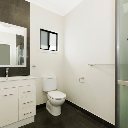 SHAREHOUSE ROOM AVAILABLE - $260 per week. - Photo 5