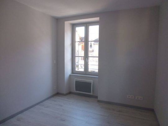Location appartement t2 34 m² à Villefranche-de-Rouergue (12200) - Photo 1