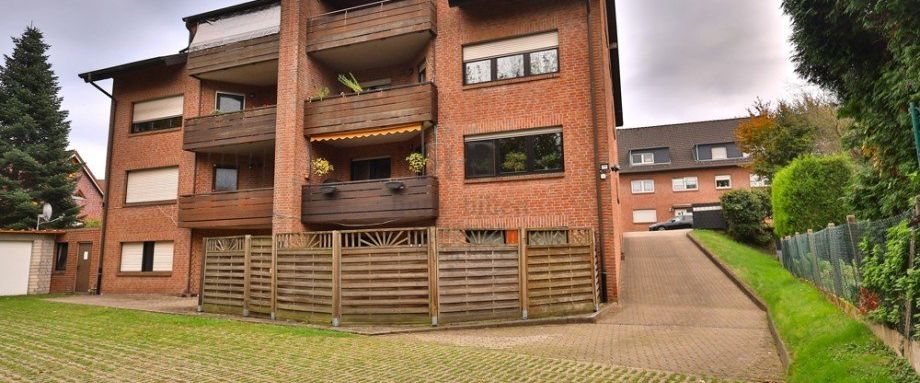 Schicke 2-Zimmer-Wohnung mit eigener Terrasse und Stellplatz! - Foto 1