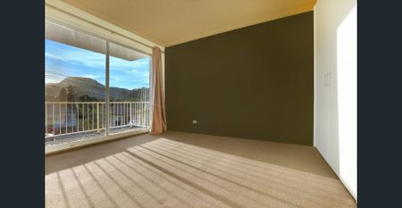 Walk to Wollongong Hospital & free bus - Photo 3