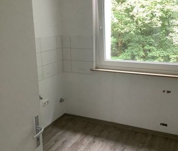 Helle 2-Zimmer-Wohnung mit Balkon und Tageslichtbad - Photo 2