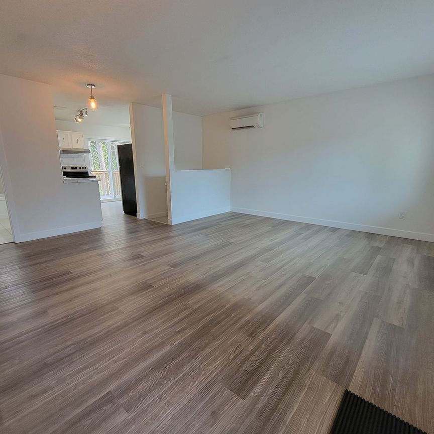 Beautifully Renovated 2-Bedroom Home - Photo 1