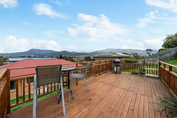 Comfortable Living and Fantastic Views - Photo 1