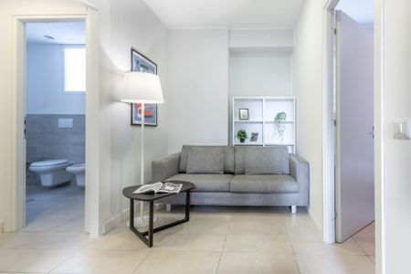 Beautiful single private room with window in Via Biondelli - Bocconi - Photo 3