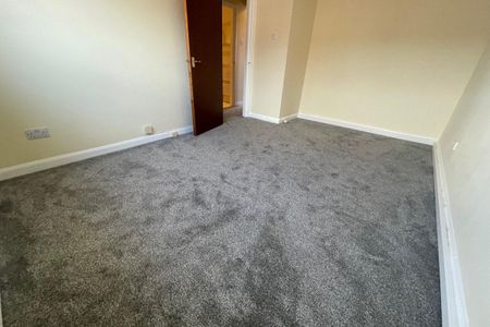 Bournemouth Road, POOLE - Photo 2