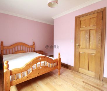 Apartment to rent in Cork, Blackrock - Photo 6