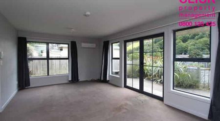 Spacious 5-Bedroom Home Close to Uni & City - Photo 3